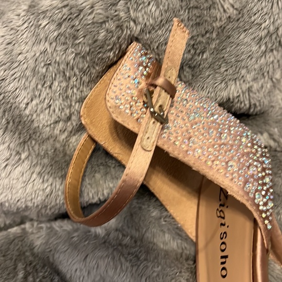 Zigi soho Tariff Cinnamon Rhinestone Heels Bling Embellished Size 8 - Picture 3 of 5
